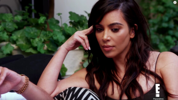 Kim Kardashian provoque les larmes de sa mère Kris Jenner en prenant le parti de Caitlyn Jenner dans la nouvelle bande-annonce du prochain épisode de l'Incroyable Famille Kardashian. Vidéo publiée sur Youtube, le 20 octobre 2016