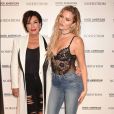 Khloe Kardashian et sa mère Kris Jenner  au lancement de sa nouvelle ligne de jeans baptisée "Good American" dans la boutique Nordstrom à Los Angeles, le 18 octobre 2016. © CPA/Bestimage