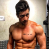 Le sexy Darko (Secret Story 10) exhibe son corps de rêve sur Instagram !