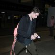 Brooklyn Beckham arrive à l'aéroport LAX de Los Angeles, Californie, Etats-Unis, le 21 octobre 2016.