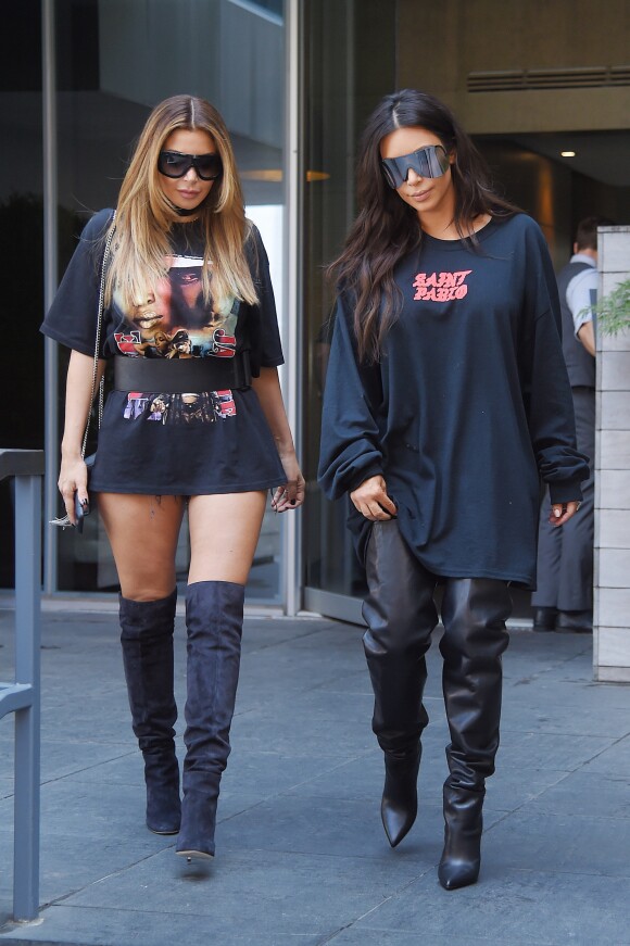 Kim Kardashian quitte son appartement à New York avec son amie Larsa Pippen le 8 septembre 2016.