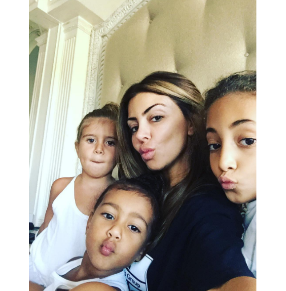 Larsa Pippen pose avec ses enfants.