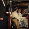 La série The Crown, une création originale Netflix, explore le règne d'Elisabeth II, incarnée par Claire Foy. Son histoire d'amour avec le prince Philip (Matt Smith) en est une composante essentielle.