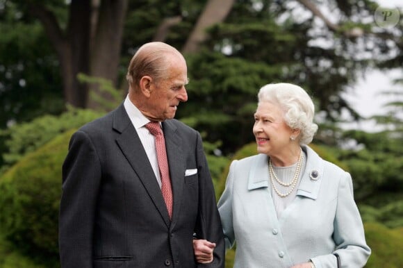 La reine Elisabeth II et le prince Philip de retour à Broadlands en novembre 2007 soixante ans après y avoir passé leur lune de miel.