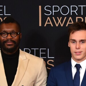 Djibril Cissé et Louis Ducruet, qui représentait son oncle le prince Albert II de Monaco, lors de la cérémonie des Sportel Awards au Grimaldi Forum à Monaco, le 25 octobre 2016. © Bruno Bebert/Bestimage