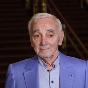 Charles Aznavour reçoit une étoile d'honneur de la communauté arménienne à Hollywood, Los Angeles, le 27 octobre 2016.