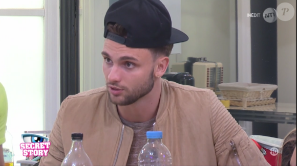 "Secret Story10" sur NT1. Emission quotidienne diffusée le 28 octobre 2016.