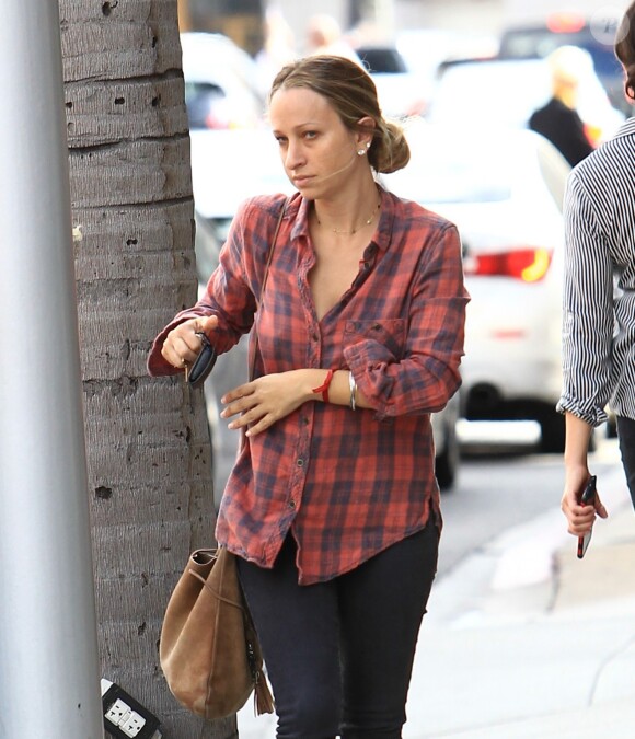 Jennifer Meyer dans les rues de Beverly Hills, le 28 octobre 2016