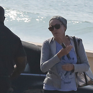 Exclusif - Prix Spécial - No Web - Sharon Stone lors du tournage du film 'A Little Something For Your Birthday' à Malibu le 13 octobre 2016. 13/10/2016 - Malibu
