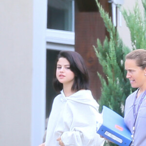 Exclusif - Selena Gomez a été admise au centre de désintoxication à Seymour dans le Tennessee. Atteinte du lupus, Selena Gomez a suivi une chimiothérapie. Le lupus est une maladie chronique qui atteint cinq millions de personnes à travers le monde, et touche en particulier les femmes en âge de procréer, selon la Lupus Foundation of America. Cette maladie auto-immune se caractérise par le fait que le système immunitaire attaque les tissus et les organes de la personne. Le 17 octobre 2016