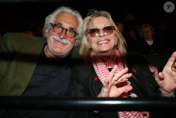 Véronique Sanson et son compagnon Christian Meilland au concert de Michel Polnareff à l'AccorHotels Arena de Paris le 11 mai 2016.