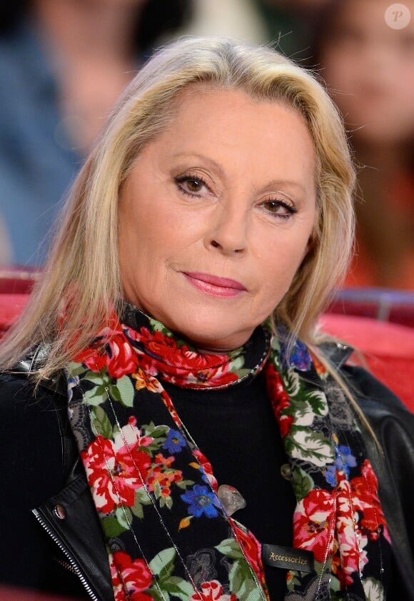 Véronique Sanson lors de l'Enregistrement de l'émission "Vivement Dimanche" à Paris le 16 décembre 2014. L'émission sera diffusée le 04 Janvier 2015.