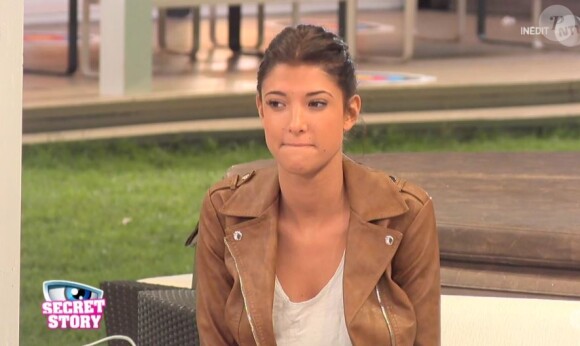 Mélanie - "Secret Story 10" sur NT1, le 2 novembre 2016.