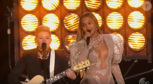 Béyoncé lors de la 50ème cérémonie des CMA Awards organisée à Nashville le 2 novembre 2016.