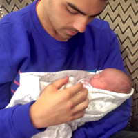 Joe Jonas, tonton gaga : Sous le charme de l'adorable Valentina