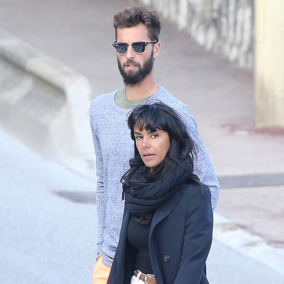 Benoît Paire et sa compagne Shy'm se promènent dans les rues de Monaco après un déjeuner à leur hôtel le 13 avril 2016.