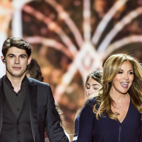 Exclusif - Lilian Renaud, Hélène Ségara - Emission "Bercy fête ses 30 ans - Le concert anniversaire" diffusée le 4 décembre 2015 sur TF1 en prime-time à l'AccorHotels Arena à Paris, le 4 décembre 2015. © Veeren/Moreau/Bestimage