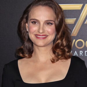 Natalie Portman enceinte à la 20e soirée annuelle Hollywood Film Awards à l'hôtel Beverly Hilton dans le quartier de Beverly Hills à Los Angeles, Californie, Etats-Unis, le 6 novembre 2016.