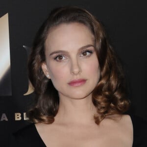 Natalie Portman enceinte à la 20e soirée annuelle Hollywood Film Awards à l'hôtel Beverly Hilton à Beverly Hills, le 6 novembre 2016 © Birdie Thompson/AdMedia via Zuma/Bestimage