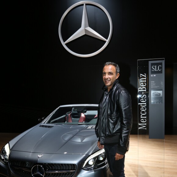 Nikos Aliagas - Stand Mercedes pendant la 119ème édition du Mondial de l'Automobile 2016 au Paris Expo Porte de Versailles à Paris, France, le 29 septembre 2016. © Rachid Bellak/Bestimage