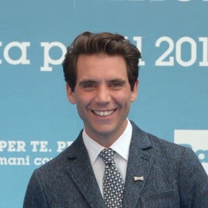 Mika arrive au "Rai Show" à Milan, Italie le 28 juin 2016.