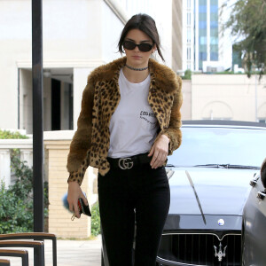 Kendall Jenner et Scott Disick font du shopping chez Barneys New York à Beverly Hills, le 12 octobre 2016