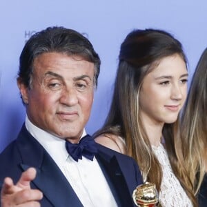 Sylvester Stallone et ses filles Sophia, Sistine et Scarlet - Press Room lors de la 73e cérémonie annuelle des Golden Globe Awards à Beverly Hills, le 10 janvier 2016. © Olivier Borde/Bestimage