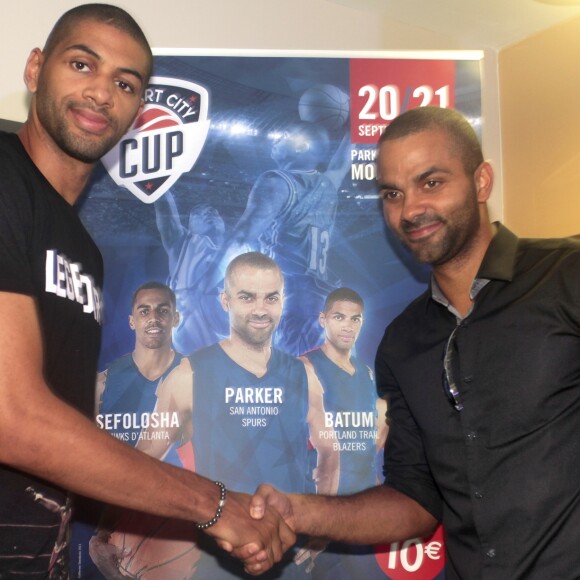 Conférence de presse de Tony Parker, en présence de Nicolas Batum, à Montpellier pour le 1 er Appart City Cup, le 19 septembre 2014.