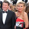 Denise Fabre, Christian Estrosi, Laura Ténoudji (Télématin) lors de la montée des marches du film Café Society pour l'ouverture du 69ème Festival International du Film de Cannes, le 11 mai 2016.