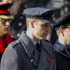 Le prince Harry, le prince William et le prince Edward recueillis au Cénotaphe de Whitehall le 13 novembre 2016 à Londres, lors des commémorations du Dimanche du Souvenir (Remembrance Sunday).