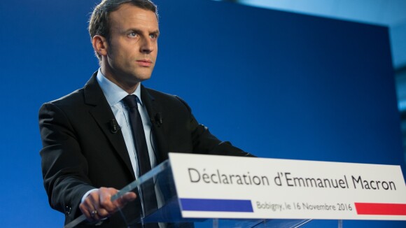 Emmanuel Macron, rassuré par son épouse Brigitte, se déclare enfin...