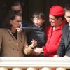 Raphaël, le fils de Charlotte Casiraghi et de Gad Elmaleh, assistait avec sa maman et toute la famille princière (ici, la princesse Stéphanie de Monaco et son fils Louis Ducruet) au dernier temps des célébrations de la Fête nationale monégasque le 19 novembre 2016, observant depuis les fenêtres du palais princier le défilé militaire avant la salut de la foule. © Bruno Bebert/Dominique Jacovides/Bestimage