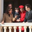  Raphaël, le fils de Charlotte Casiraghi et de Gad Elmaleh, assistait avec sa maman et toute la famille princière (ici, la princesse Stéphanie de Monaco et son fils Louis Ducruet) au dernier temps des célébrations de la Fête nationale monégasque le 19 novembre 2016, observant depuis les fenêtres du palais princier le défilé militaire avant la salut de la foule. © Bruno Bebert/Dominique Jacovides/Bestimage 