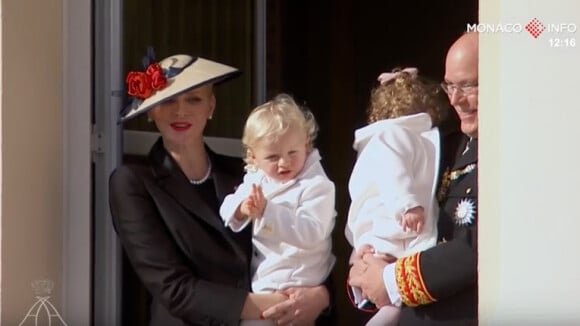 La Fête nationale monégasque a été célébrée par la famille princière le 19 novembre 2016. Charlotte Casiraghi y prenait part avec son fils Raphaël, issu de sa relation avec Gad Elmaleh. L'intégralité des célébrations a été filmée par Monaco Info.