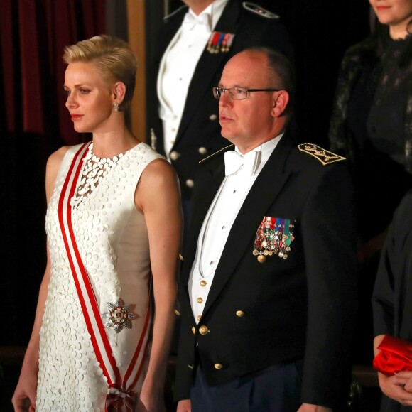 Le prince Albert II de Monaco et la princesse Charlene ainsi que la princesse Caroline de Hanovre, accompagnée de son fils Andrea Casiraghi et sa femme Tatiana Santo Domingo, assistaient le 19 novembre 2016 à la représentation du Nabucco de Verdi donnée au Grimaldi Forum dans le cadre de la Fête nationale monégasque. © Olivier Huitel / Pool restreint Monaco / Bestimage