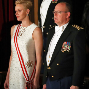 Le prince Albert II de Monaco et la princesse Charlene ainsi que la princesse Caroline de Hanovre, accompagnée de son fils Andrea Casiraghi et sa femme Tatiana Santo Domingo, assistaient le 19 novembre 2016 à la représentation du Nabucco de Verdi donnée au Grimaldi Forum dans le cadre de la Fête nationale monégasque. © Olivier Huitel / Pool restreint Monaco / Bestimage