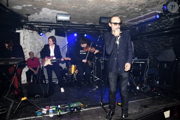 Exclusif - Nicolas Ker et Arielle Dombasle ont mis le feu au Salo Club à Paris lors de leur concert (carte blanche) pour défendre leur album "La Rivière Atlantique". Le 17 novembre 2016 © Pierre Perusseau / Bestimage