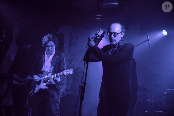 Exclusif - Nicolas Ker et Arielle Dombasle ont mis le feu au Salo Club à Paris lors de leur concert (carte blanche) pour défendre leur album "La Rivière Atlantique". Le 17 novembre 2016 © Pierre Perusseau / Bestimage