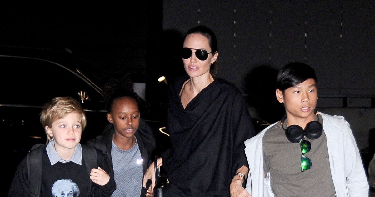 Angelina Jolie Arrive Avec Ses Enfants Pax Shiloh Et Zahara à L