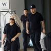 Blac Chyna, enceinte, et son fiancé Rob Kardashian quittent leur hôtel de Miami le 18 mai 2016  Pregnant model Blac Chyna and fiance Rob Kardashian are spotted leaving their hotel in Miami, Florida on May 18, 2016. The happy couple are currently expecting their first child together.18/05/2016 - Miami