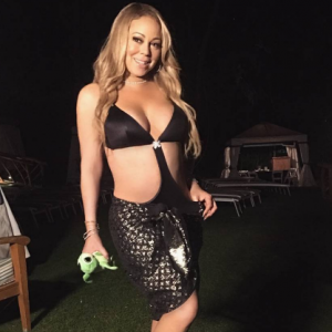 Mariah Carey se détent en Hawaï. Photo postée sur Instagram en novembre 2016.
