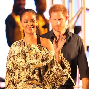 Le prince Harry et Rihanna assistent au Mega Concert organisé pour le 50ème anniversaire de l'indépendance de la Barbade, en présence du premier ministre Freundel Stuart, au stade Kensington Oval. Le prince Harry a également décoré Jamilla Sealy du "Queen's Young Leader Award 2017". Bridgetown, le 30 novembre 2016.