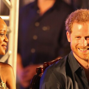 Le prince Harry et Rihanna assistent au Mega Concert organisé pour le 50ème anniversaire de l'indépendance de la Barbade, en présence du premier ministre Freundel Stuart, au stade Kensington Oval. Le prince Harry a également décoré Jamilla Sealy du "Queen's Young Leader Award 2017". Bridgetown, le 30 novembre 2016.