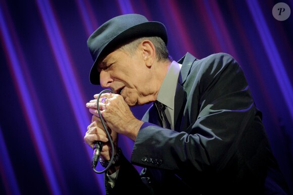 Leonard Cohen en concert à Toronto, le 4 décembre 2012.