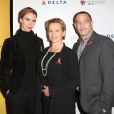 Naomi deLuce Wilding, Gabrielle Carteris, Joel Goldman à la soirée caritative 'SAG-AFTRA and The Elizabeth Taylor AIDS' à Los Angeles, le 30 novembre 2016.