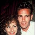 Luke Perry et Gabrielle Carteris dans  Beverly Hills , en 1991.