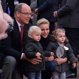 Semi-exclusif - Le prince Albert II de Monaco, son épouse la princesse Charlene et leurs enfants le prince Jacques et la princesse Gabriella pendant l'inauguration du Village de Noël à Monaco le 3 décembre 2016. Le Village de Noël est installé sur le quai Albert 1er du Port Hercule. Les animations telles que manèges pour enfants, la patinoire ou la grande roue et les différents stands de souvenirs ou de nourritures seront ouverts du 2 décembre au 2 janvier 2017. © Charly Gallo / Gouvernement Princier /Pool restreint Monaco/Bestimage Semi-exclusive