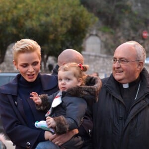 Semi-exclusif - La princesse Charlene, sa fille Gabriella, la baronne Elisabeth-Anne de Massy (cousine du prince Albert II de Monaco) à gauche, et monseigneur Barsi pendant l'inauguration du Village de Noël à Monaco le 3 décembre 2016. Le Village de Noël est installé sur le quai Albert 1er du Port Hercule. Les animations telles que manèges pour enfants, la patinoire ou la grande roue et les différents stands de souvenirs ou de nourritures seront ouverts du 2 décembre au 2 janvier 2017. © Charly Gallo / Gouvernement Princier /Pool restreint Monaco/Bestimage Semi-exclusive