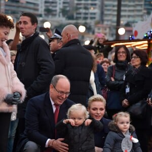 Semi-exclusif - Le prince Albert II de Monaco, son épouse la princesse Charlene et leurs enfants le prince Jacques et la princesse Gabriella pendant l'inauguration du Village de Noël à Monaco le 3 décembre 2016. Le Village de Noël est installé sur le quai Albert 1er du Port Hercule. Les animations telles que manèges pour enfants, la patinoire ou la grande roue et les différents stands de souvenirs ou de nourritures seront ouverts du 2 décembre au 2 janvier 2017. © Charly Gallo / Gouvernement Princier /Pool restreint Monaco/Bestimage Semi-exclusive