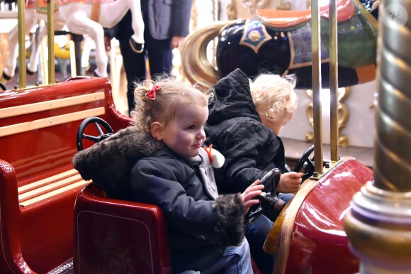 Semi-exclusif - La princesse Gabriella et son frère le prince Jacques pendant l'inauguration du Village de Noel à Monaco le 3 décembre 2016. Le Village de Noel est installé sur le quai Albert 1er du Port Hercule Les animations telles que manèges pour enfants, la patinoire ou la grande roue et les différents stands de souvenirs ou de nourritures seront ouverts du 2 décembre au 2 janvier 2017. © Bruno Bebert/Pool restreint Monaco/Bestimage Semi-exclusive